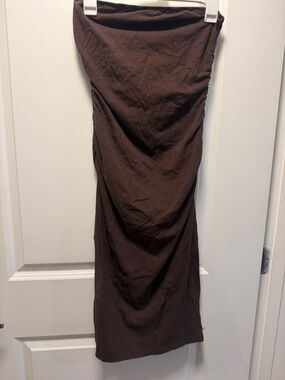 Women’s Brown Midi Dress - Classic Strapless Style